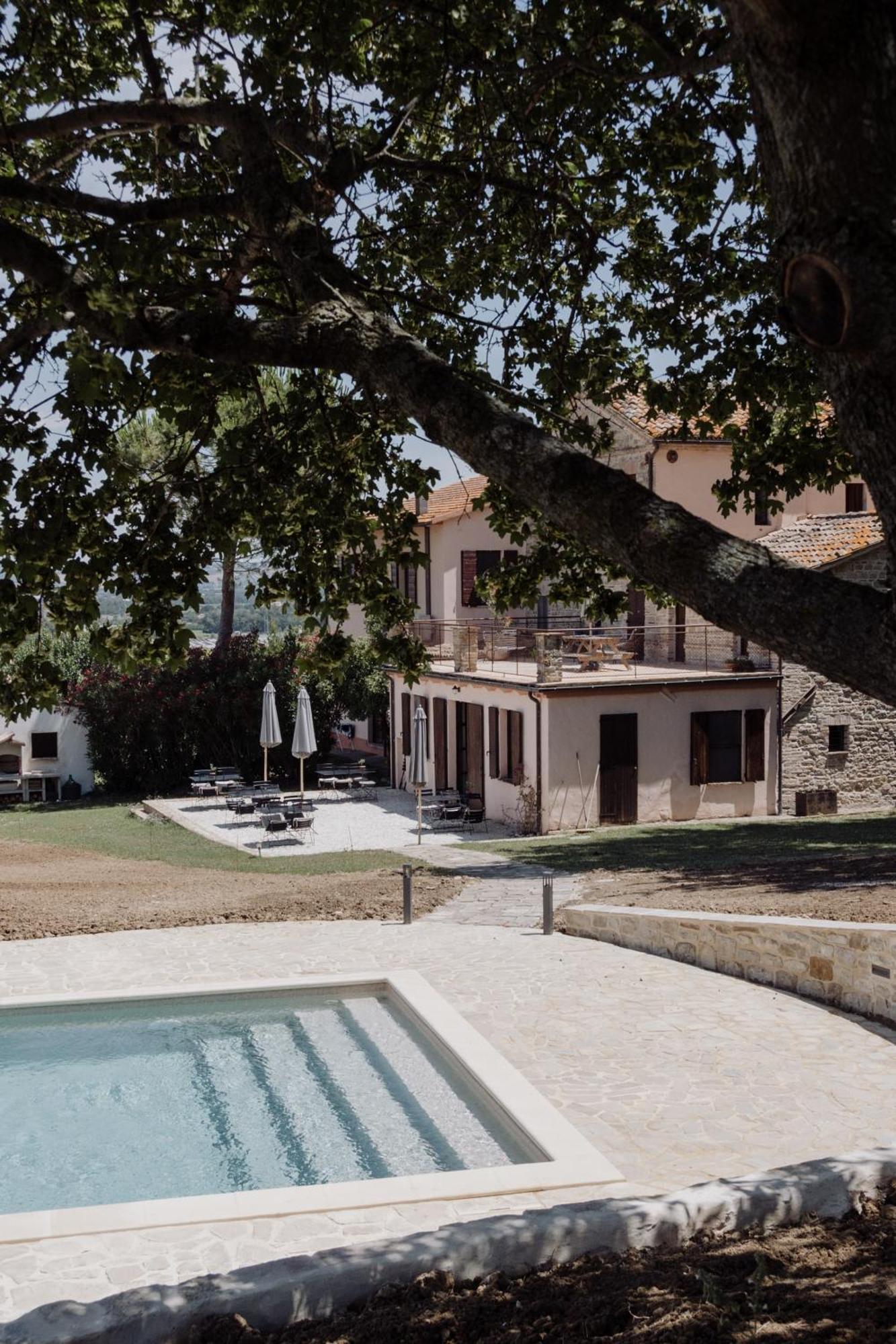 Agriturismo Qui Voglio Monte Roberto Esterno foto