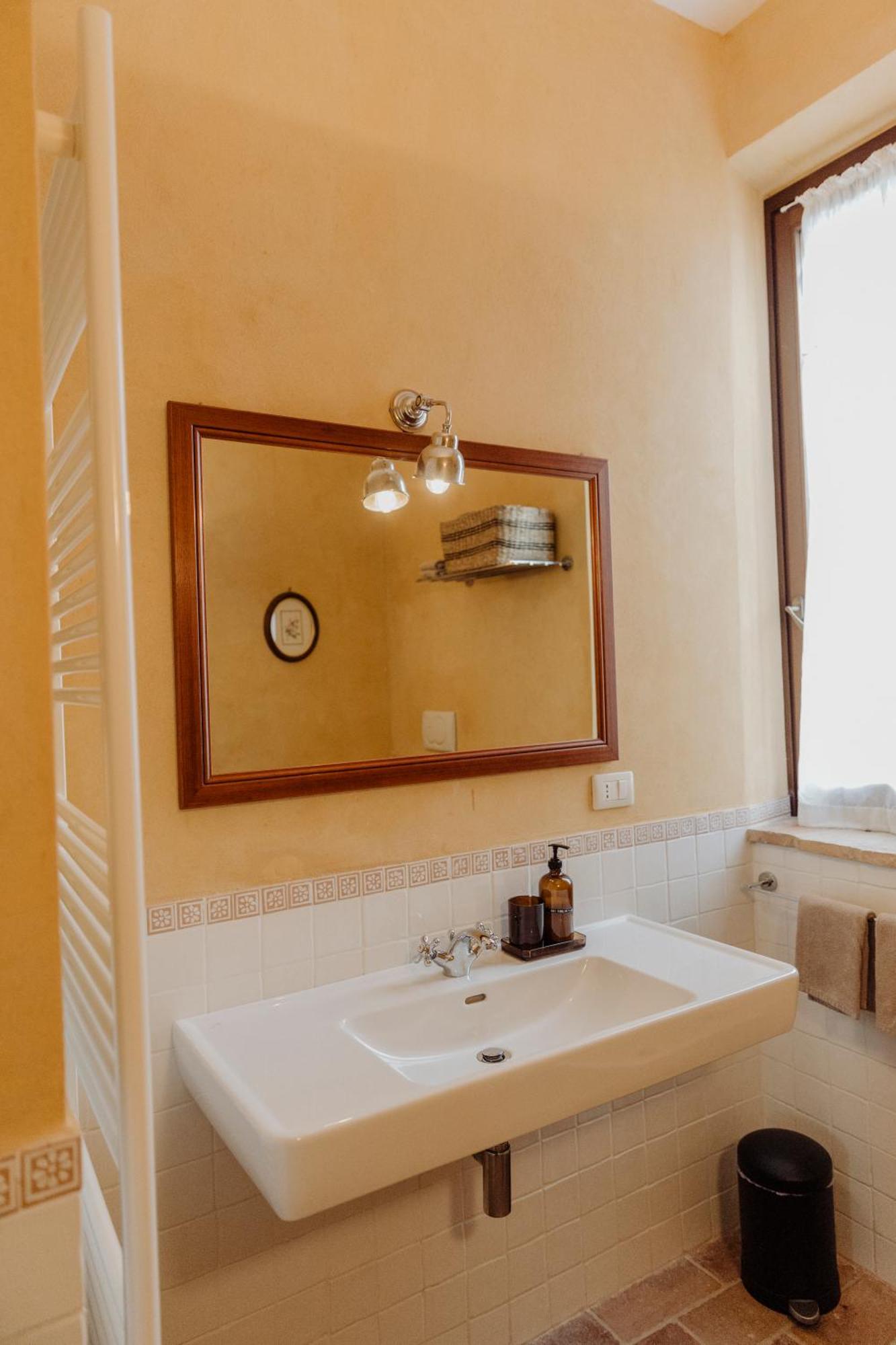 Agriturismo Qui Voglio Monte Roberto Esterno foto