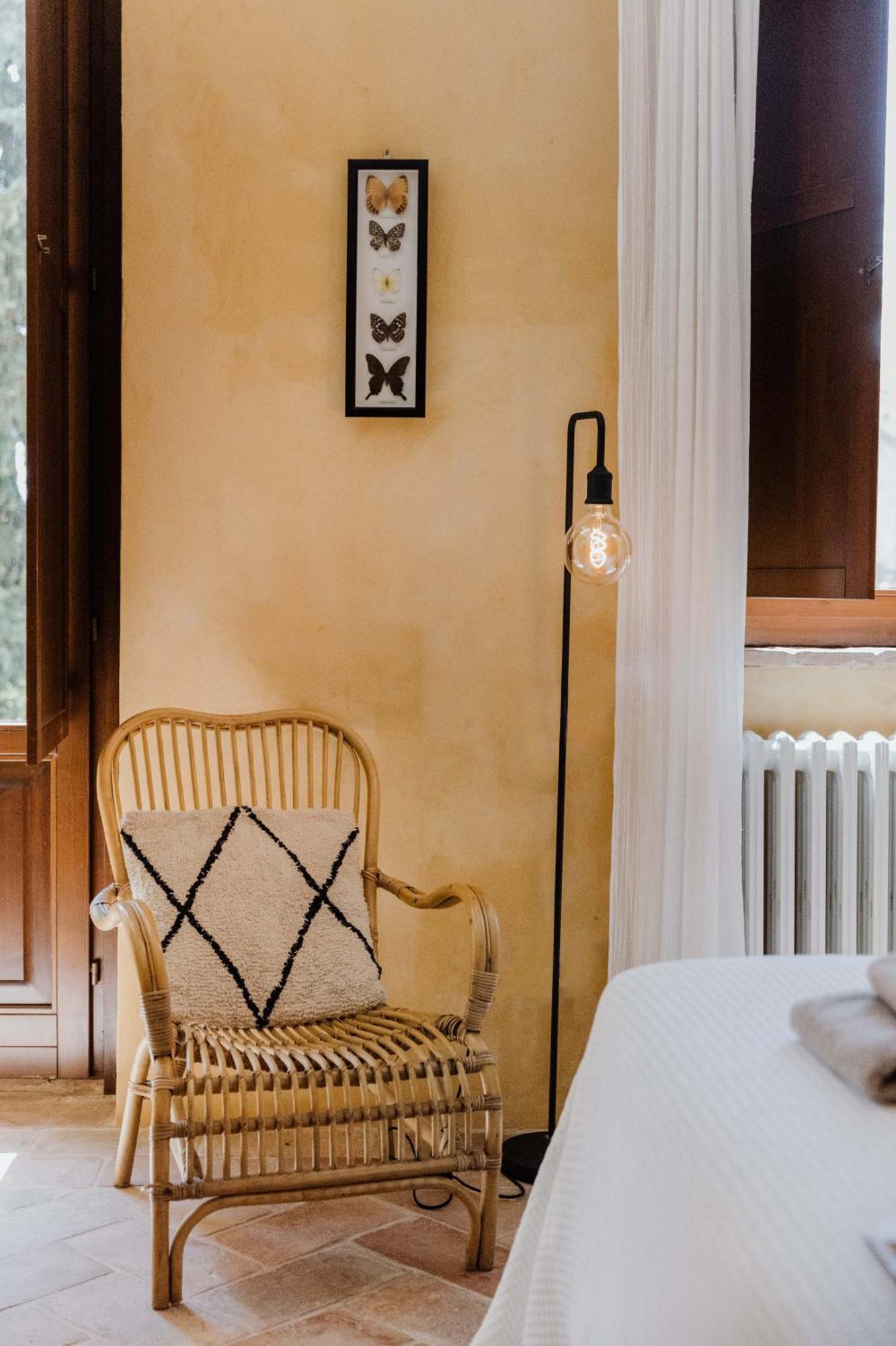 Agriturismo Qui Voglio Monte Roberto Esterno foto